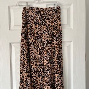 Aritzia leopard print skirt size 4
